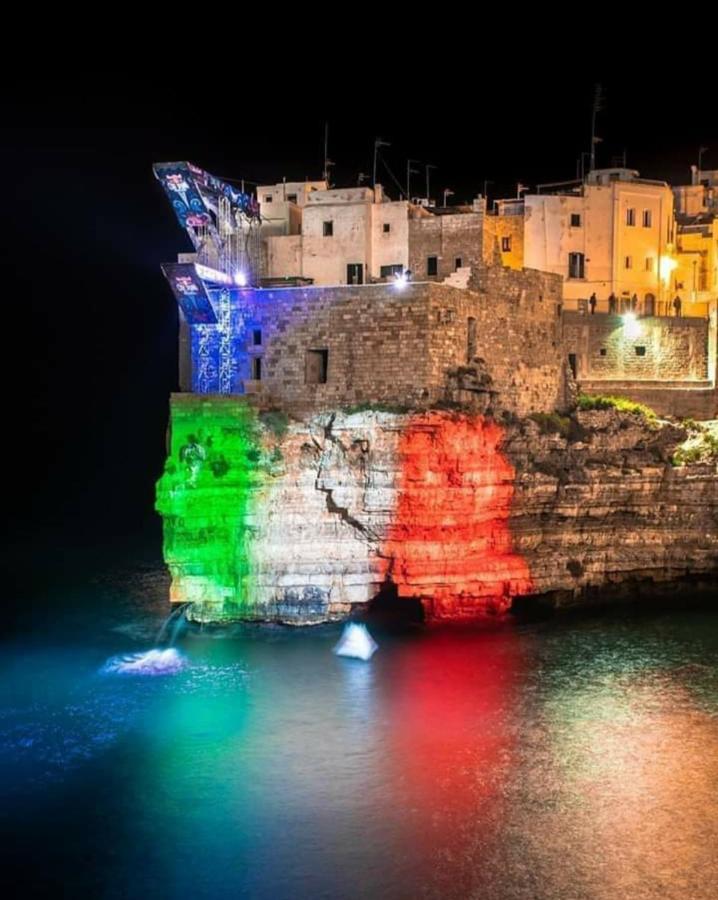 White Suite Polignano 08 Polignano a Mare Buitenkant foto